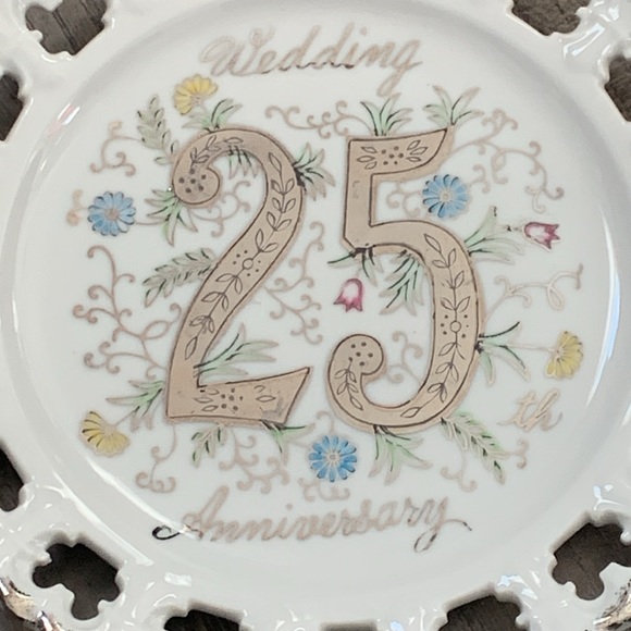 Norcrest Fine China P-753 25th Anniversary Decor Plate. - Picture 2 of 5